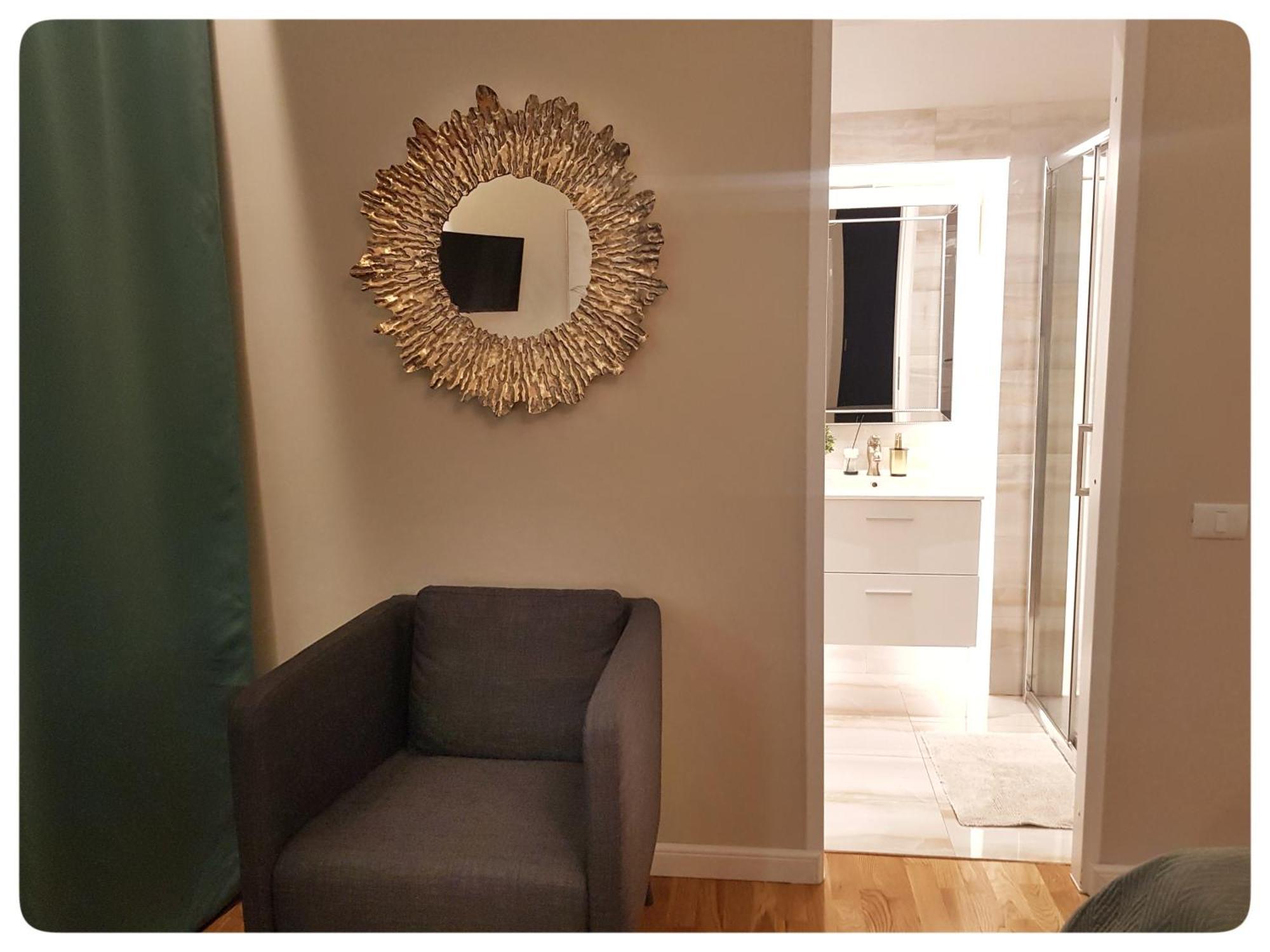 Elania Residence Târgu Jiu Zewnętrze zdjęcie